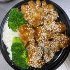 Best Sesame Chicken (Lunch)午-芝麻鸡 in Levittown, NY
