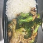 Best Chicken with Broccoli (Dinner)晚-芥蓝鸡 in Levittown, NY