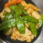 Best Chicken with Snow Peas雪豆鸡 in Levittown, NY
